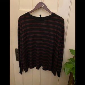 Jessica Simpson big arm blouse